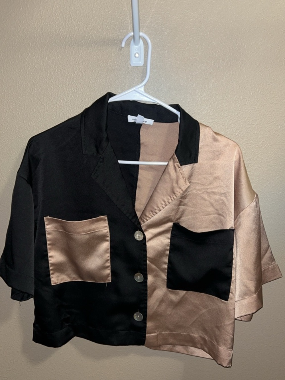 mittoshop Black and Champagne Satin Colorblock Button-Down Crop Shirt